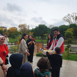 “Çocuk ve Vatan Kahramanları Buluşması” Yeniden Gerçekleştirildi - fotoğraf 2