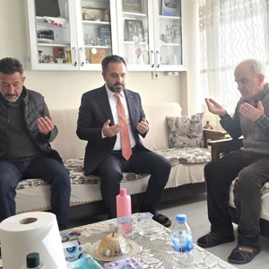 İl Müdürümüz Mahmut SELÇUK, eşi Nevin ÇOĞU’nun vefatı dolayısıyla malul gazimiz Lütfü ÇOĞU’ya taziye ziyaretinde bulundu.  - fotoğraf 1