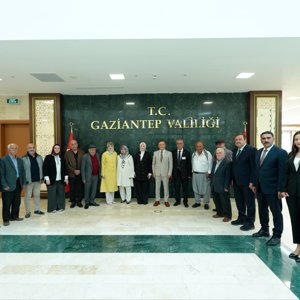 1 Ekim Dünya Yaşlılar Günü’nde Büyüklerimizle Birlikte Valimiz Sayın Kemal Çeber’i Ziyaret Ettik - fotoğraf 3