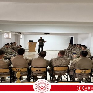 Van İl Jandarma Personellerine ‘’Afet ve Acil Durumlarda Psikolojik İlk Yardım’’ Eğitimi Verildi - fotoğraf 1