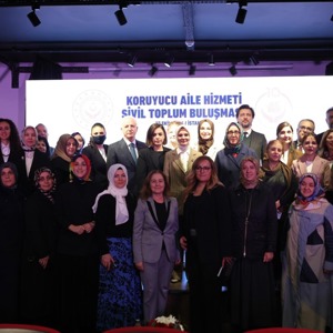 Aile ve Sosyal Hizmetler Bakanımız Göktaş, "Koruyucu Aile Hizmeti Sivil Toplum Buluşması"nda konuştu - fotoğraf 3