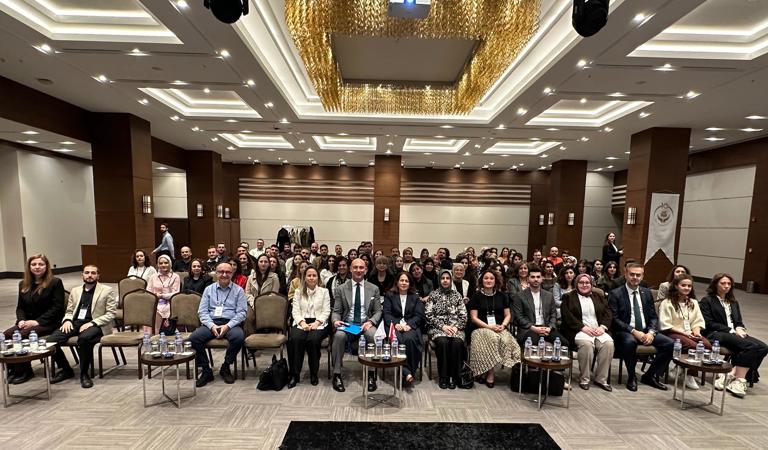 Aile Eğitim Programı ve Aile Danışmanlığı Hizmeti Sunan Meslek Personeline İleri Düzey Kapasite Geliştirme Eğitimleri Gerçekleştirildi