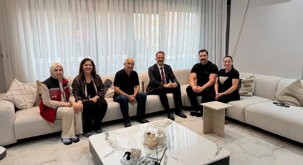 İl Müdürümüz Seçkin BİLİCİ’den Kahraman Polisimize ve Ailesine Ziyaret