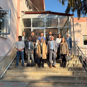 Çocuk Hizmetleri İdarecileri Dr. Cevdet Aykan Ruh ve Sinir Hastalıkları Hastanesine Ziyaret Gerçekleştirdi - fotoğraf 1