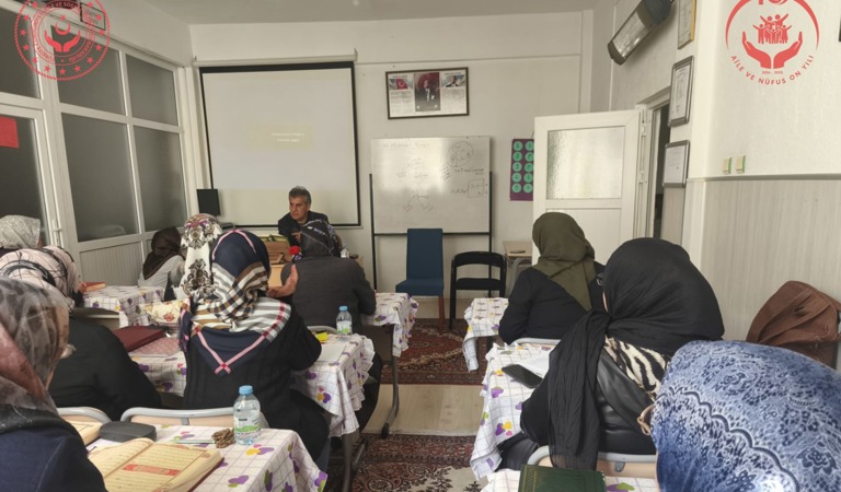 Bağımlılıkla Mücadele ve Aile Değerleri Semineri Düzenlendi