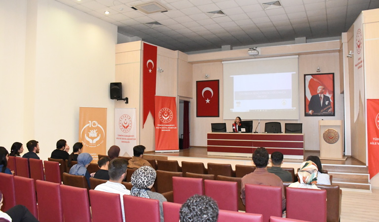 Evlenecek Gençleri Destekleme Projesi Kapsamında Evlilik Öncesi Eğitim Verildi