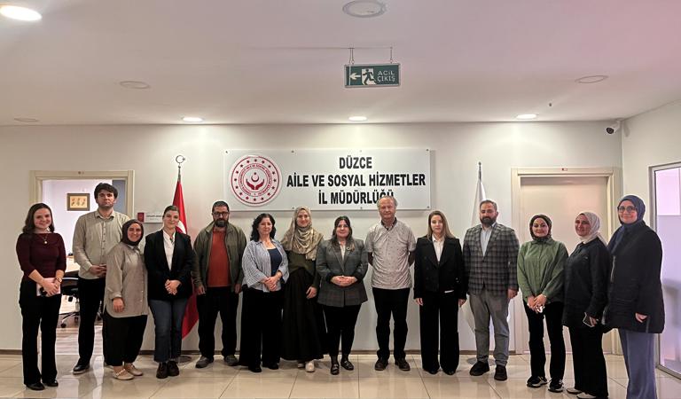 AEP Eğiticilerine Yönelik “Aile Eğitimlerinde Gelişimsel Yaklaşım ve Aile Yaşam Döngüsü” Eğitimi Düzenlendi.