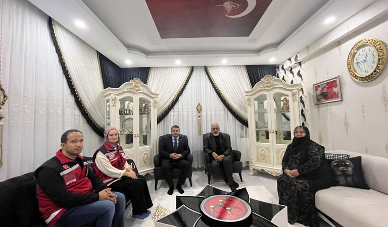 Aziz Şehidimizin Kıymetli Emanetine Ziyaret