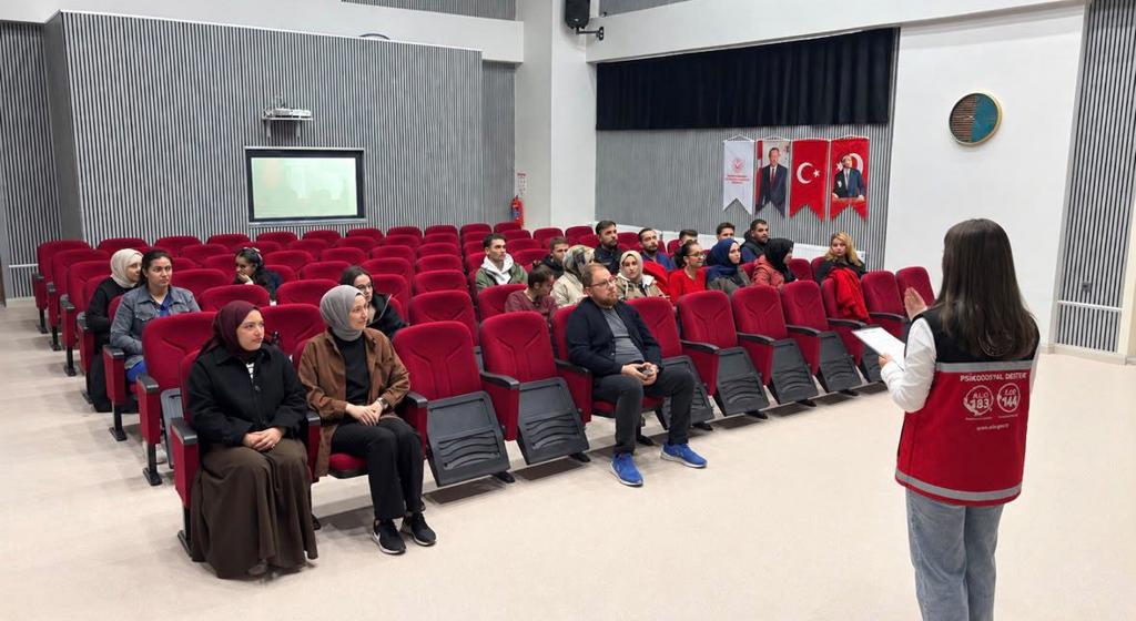 Fazlı Halaç Çocuk Evleri Sitesi Personellerine, Çocuk ve Ergen Sağlığı Eğitimi
