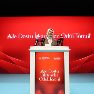 Bakanımız Göktaş, Kocaeli'de "Aile Dostu İşletmeler Ödül Töreni"nde konuştu - fotoğraf 1