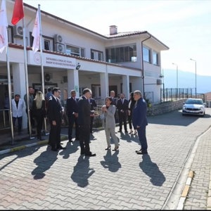 Valimiz Sayın Oktay Çağatay, Safranbolu Engelsiz Yaşam Bakım ve Rehabilitasyon Merkezini Ziyaret Etti - fotoğraf 4