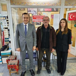 19 Ekim Muhtarlar Günü dolayısıyla İl Müdürümüz Selim KÖSE ve İl Müdür Yardımcımız Kamile ŞAHİN, Bahçelievler Mahallesi ve Pirimehmet Mahallesi muhtarlarımızı ziyaret etti. - fotoğraf 4