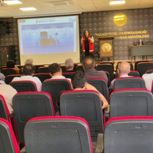 Dulkadiroğlu’nda Kamu Personeline “Güvenli İnternet Kullanımı” Eğitimi Verildi - fotoğraf 1