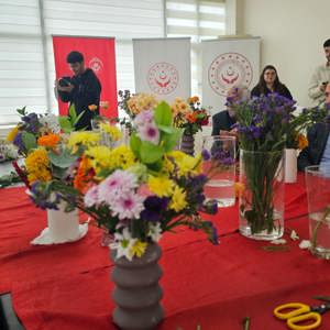 Samsun Huzurevi’nde Çiçek Terapisi Etkinliği Düzenlendi - fotoğraf 8