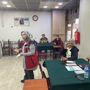 Kırklareli’nde Kadına Yönelik Şiddetle Mücadele ve Koruyucu Aile Hizmetleri Hakkında Farkındalık Buluşması - fotoğraf 3