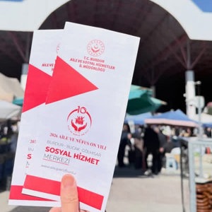 l Müdürlüğümüze bağlı Burdur SOSYAL HİZMET MERKEZİ Müdürlüğümüz tarafından Merkez Salı Pazarı’nda vatandaşlarımızla bir araya gelinerek bilgilendirme faaliyeti gerçekleştirildi. - fotoğraf 1