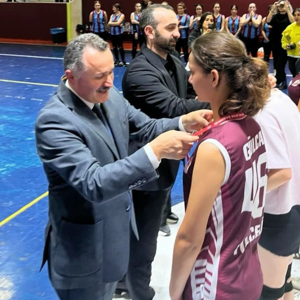 Bizim Çocuklar 8. Türkiye Voleybol Şampiyonası Grup Müsabakaları Tamamlandı. - fotoğraf 2