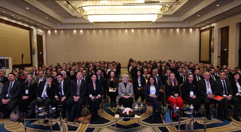 Ankara’da, Geçici Koruyucu Aile Hizmet Modeli 81 İl Müdürleri Yaygınlaştırma ve Uygulama Süreci Değerlendirme Toplantısı gerçekleştirildi.