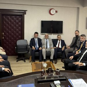 Milliyetçi Hareket Partisi İl Başkanı Muhammet Arif Çetin’den İl Müdürümüz Ahmet Kırtay’a Ziyaret - fotoğraf 1