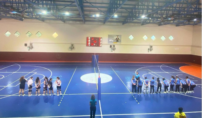 Bizim Çocuklar 8. Türkiye Voleybol Şampiyonası Grup Müsabakaları Tamamlandı.