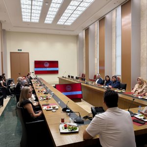 Koruyucu Aile Hizmetinin Yaygınlaştırılması İçin Gönül Elçileriyle İstişare Toplantısı Gerçekleştirildi - fotoğraf 3