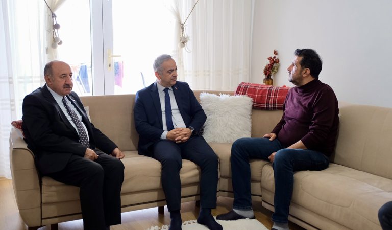 İl Müdürümüz Sayın Ömer Faruk ERGÜN, gazimiz Yalçın YEDEK’i ziyaret etti.