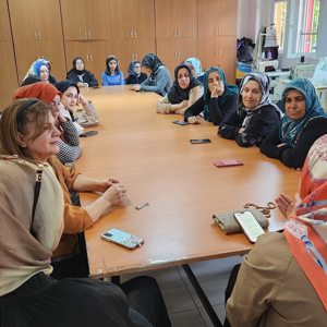 “Ailenin Korunması ve Güçlendirilmesi”, “Çevre Bilinci” ve “İsraf” konulu seminer - fotoğraf 1