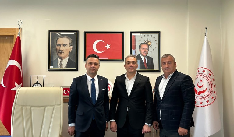 ÖZ SAĞLIK-İŞ SENDİKASI’NDAN İL MÜDÜRÜMÜZ CEMAL KESKİN’E HAYIRLI OLSUN ZİYARETİ