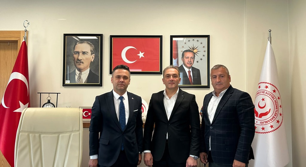 ÖZ SAĞLIK-İŞ SENDİKASI’NDAN İL MÜDÜRÜMÜZ CEMAL KESKİN’E HAYIRLI OLSUN ZİYARETİ