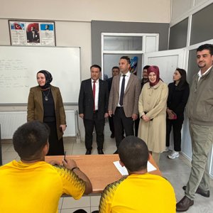 Oya Bahadır Yüksel Psikiyatri Kliniği’ne Ziyaret - fotoğraf 2