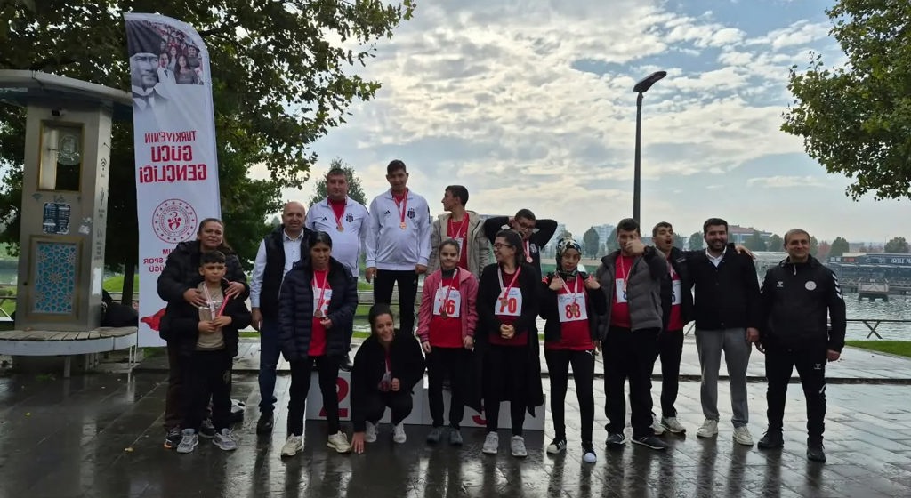  CUMHURİYET COŞKUSUNU BİRLİKTE YAŞADIK! 