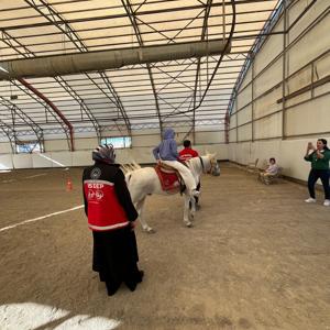 Dünya Hayvanları Koruma Günü’nde Çocuklarımızdan Atlı Spor Bakım ve Rehabilitasyon Merkezine Ziyaret - fotoğraf 3