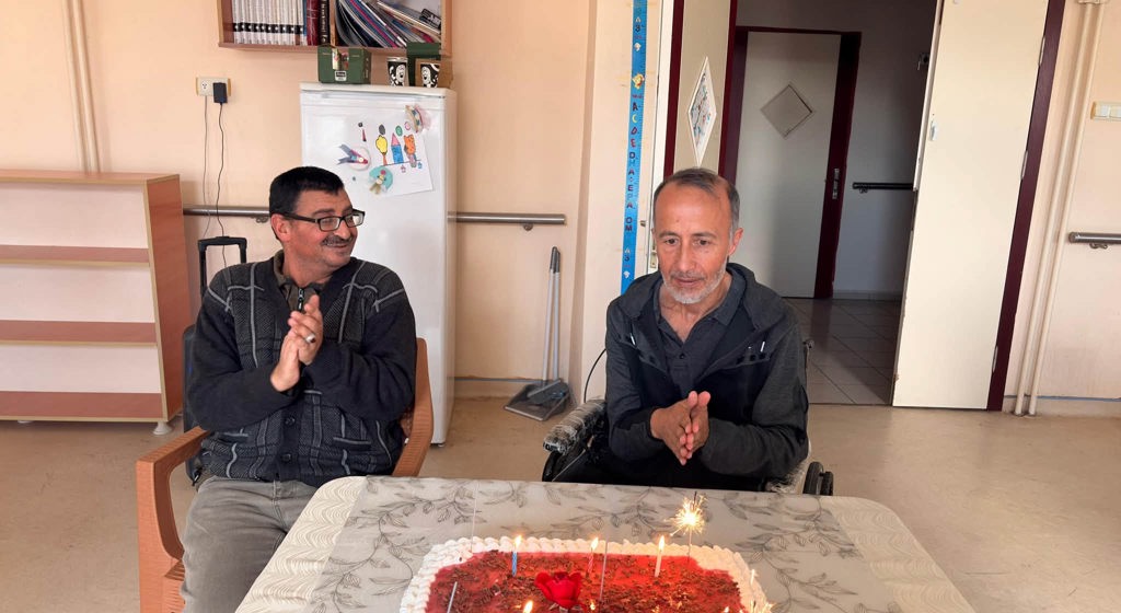 Geleneksel Doğum Günü Kutlaması 