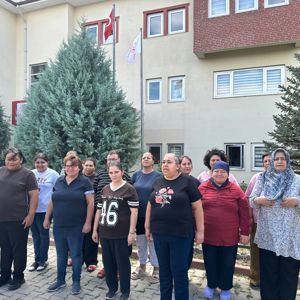 Engelsiz Yaşam Bakım, Rehabilitasyon ve Aile Danışma Merkezi Müdürlüğümüzde, 30 Ağustos Zafer Bayramı’nın 104. yıl dönümü dolayısıyla anlamlı bir kutlama programı gerçekleştirildi. - fotoğraf 1