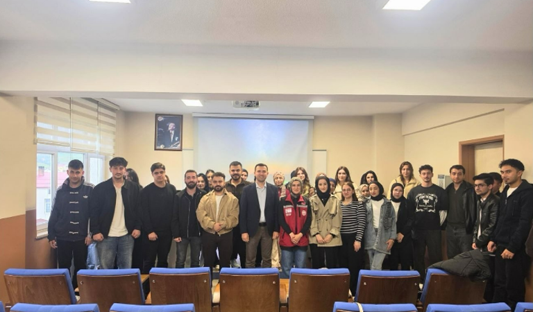 Sağlıklı Yaşam Ve Güvenli İlişkiler Konulu Eğitim Gerçekleştirildi.