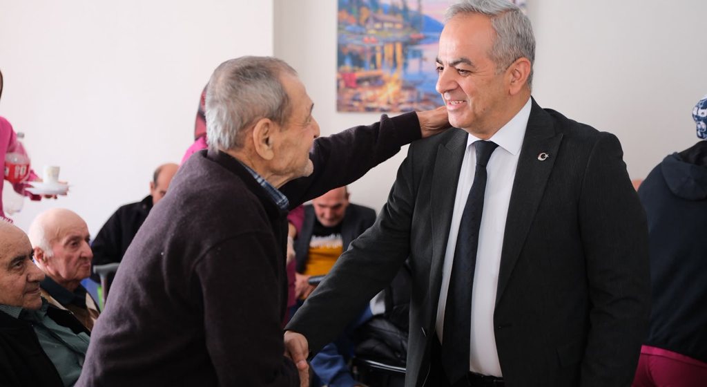 "İyilik Var" projesi kapsamında 3 Aralık Engelsiz Yaşam Derneği ve Malatya Müzisyenler Derneğinin katkılarıyla Özel Evin Bakım Merkezimizde bakım altında bulunan engelli bireylere yönelik etkinlik düzenlendi.