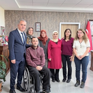 Gazimiz ve Ailesinden  İl Müdürümüze Ziyaret - fotoğraf 1