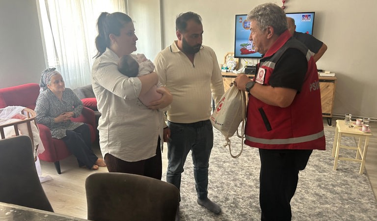 İl Müdürü Harun Tan, Evlenecek Gençlerin Desteklenmesi Projesi Yararlanıcısı Aileyi Ziyaret Etti