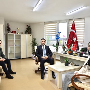 İl Müdürümüz Sn. Ömer Turan,  Sn. Ümmehan Peker’e Taziye Ziyaretinde Bulundu  - fotoğraf 1