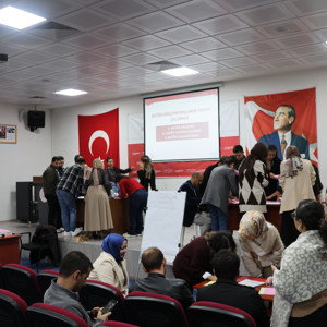 Sahada Daha Güçlü Müdahale: Aile ve Sosyal Hizmetler Personeline Psikososyal Destek Eğitimi - fotoğraf 2