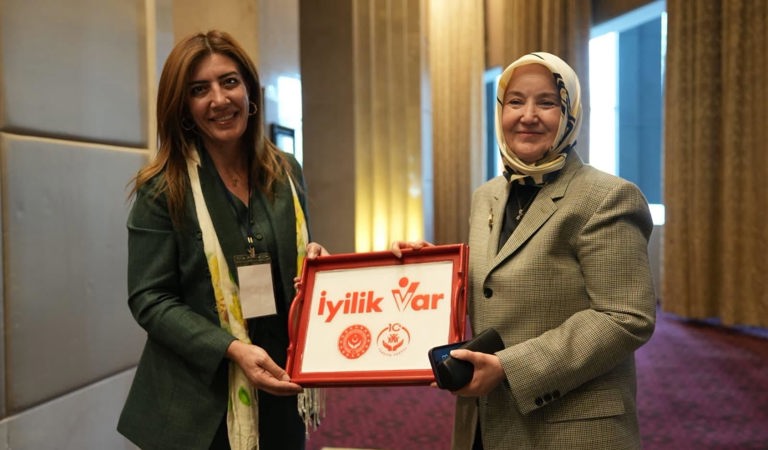 İl Müdürümüz, Geçici Koruyucu Aile Hizmet Modeli Değerlendirme Toplantısı’na Katıldı