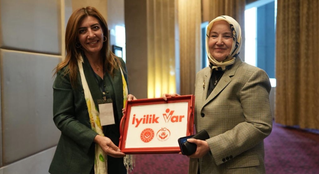 İl Müdürümüz, Geçici Koruyucu Aile Hizmet Modeli Değerlendirme Toplantısı’na Katıldı