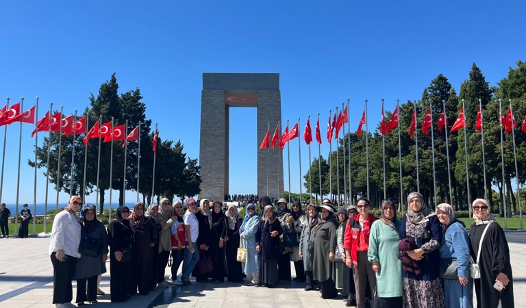 Çanakkale, Bursa ve Eskişehir gezi programına katılan kıymetli şehit annelerimiz, anlamlı gezi programını tamamladı.