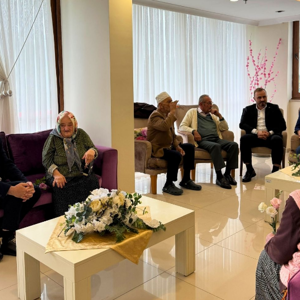 Köşk Huzurevindeki Sakinlerimiz, Remax Firması Tarafından Ziyaret Edildi.  - fotoğraf 2