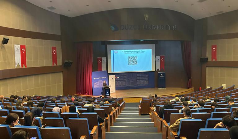 Düzce Üniversitesi Öğrencilerine “Saygılı Yaşam ve Güvenli İlişkiler” Eğitimi Verildi.
