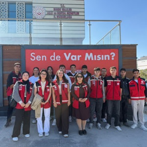 📌İyilik Var Kapsamında Hastanede Tedavi Gören Çocuklara Moral Ziyareti - fotoğraf 8