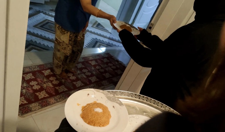 Kilis’te İyilik Var: Çocuklarımız Tatlılarını Komşularıyla Paylaştı