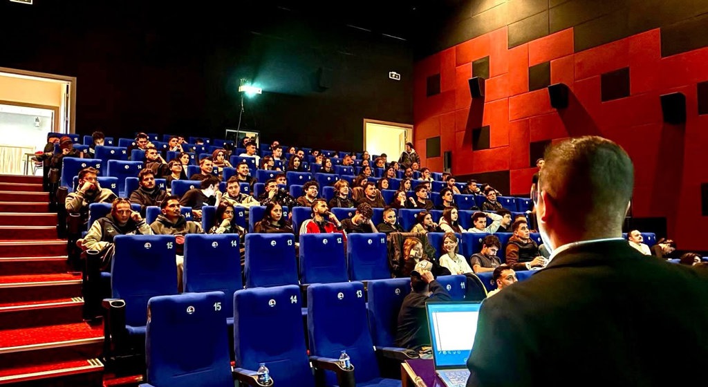 Saygılı Yaşam ve Güvenli İlişkiler” Semineri Gerçekleştirildi