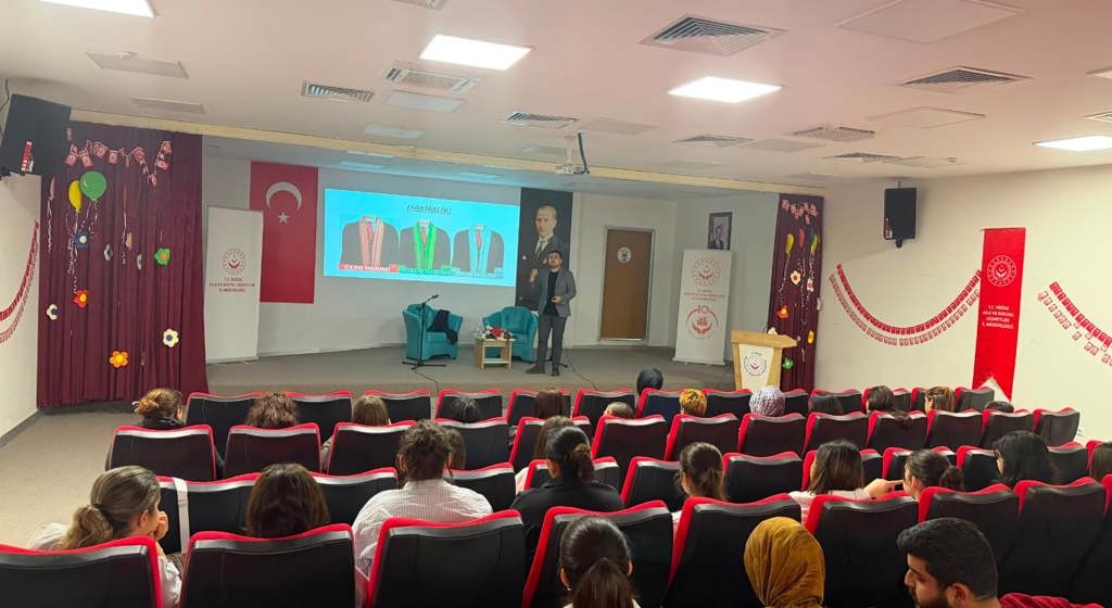 📌 İyilik Var ile Kariyer Buluşmaları