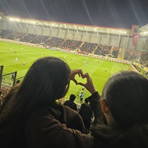  Çocuklarımız Çorum FK Maçında Futbol Heyecanını Yaşadı - fotoğraf 1